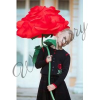 Ростовой цветок из бумаги "Роза красная"